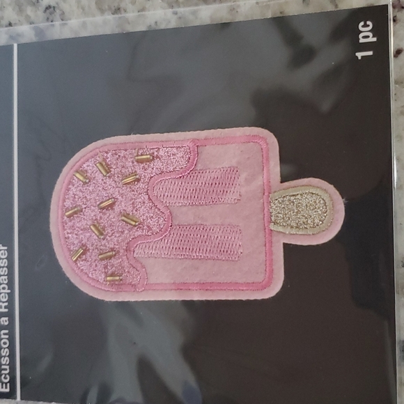 ARTMINDS IRON-ON PATCH - Picture 4 of 4